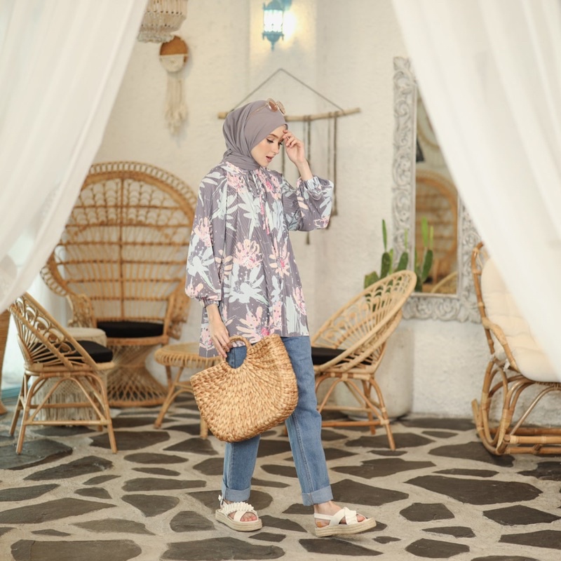 Lilian Pleated Blouse