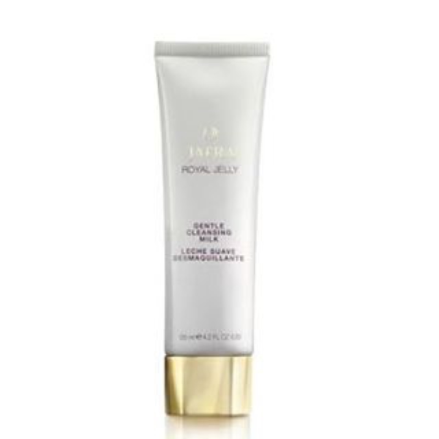 JAFRA Royal Jelly Gentle Cleansing Milk