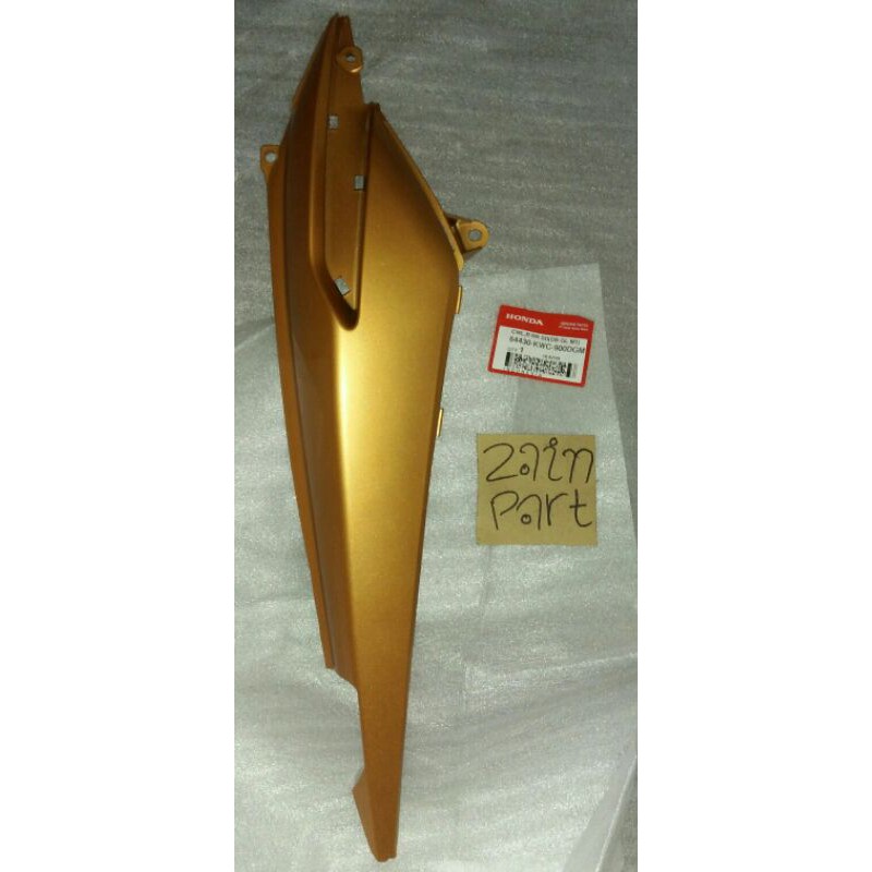 64430-kwc-900dgm cover body kanan belakang honda cs1/cs one