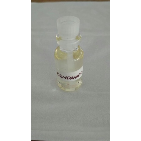 minyak cendana keraton