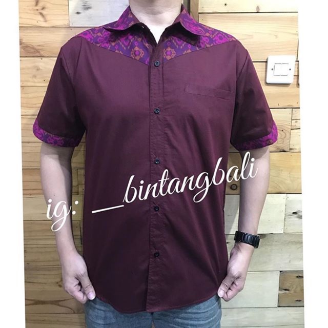 Kemeja katun marun kombinasi endek pink