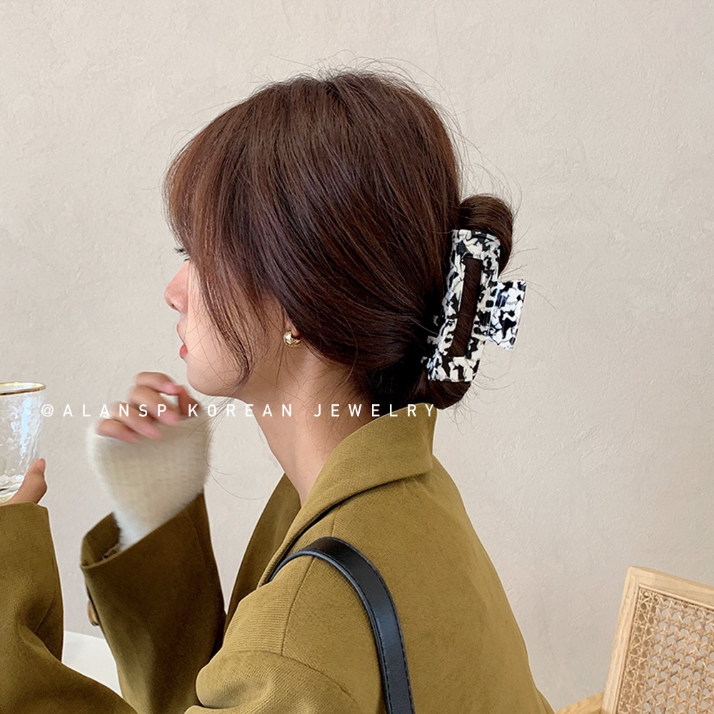 Aksesoris Rambut Jepit Rambut Wanita Hitam Putih / Jedai Rambut Motif Sapi Korean Style Import