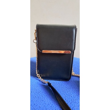tas wanita slingbag phone warna hitam gold elegan tali rantai