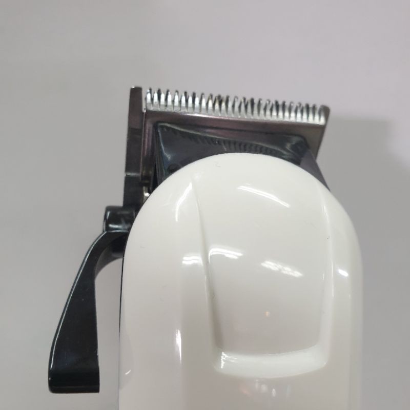 Alat Mesin Cukur Rambut Pria Dewasa Anak Rechargeable Kemei Km 809b Hair Clipper Cordless Murah