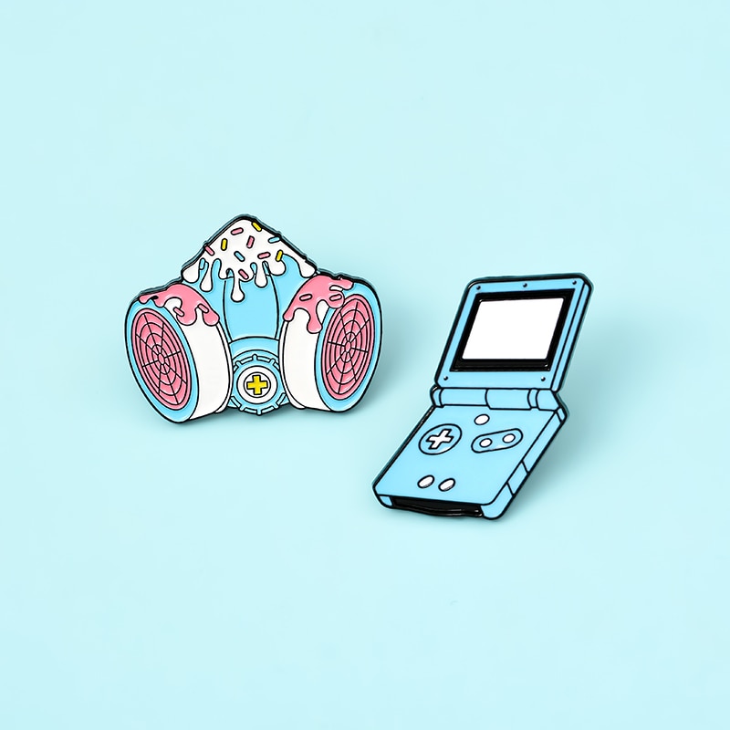 Bros Pin Enamel Desain Game Console Warna Pink Ungu Nostalgia Gashapon Untuk Pakaian