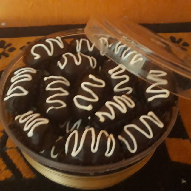 

Coklat kurma