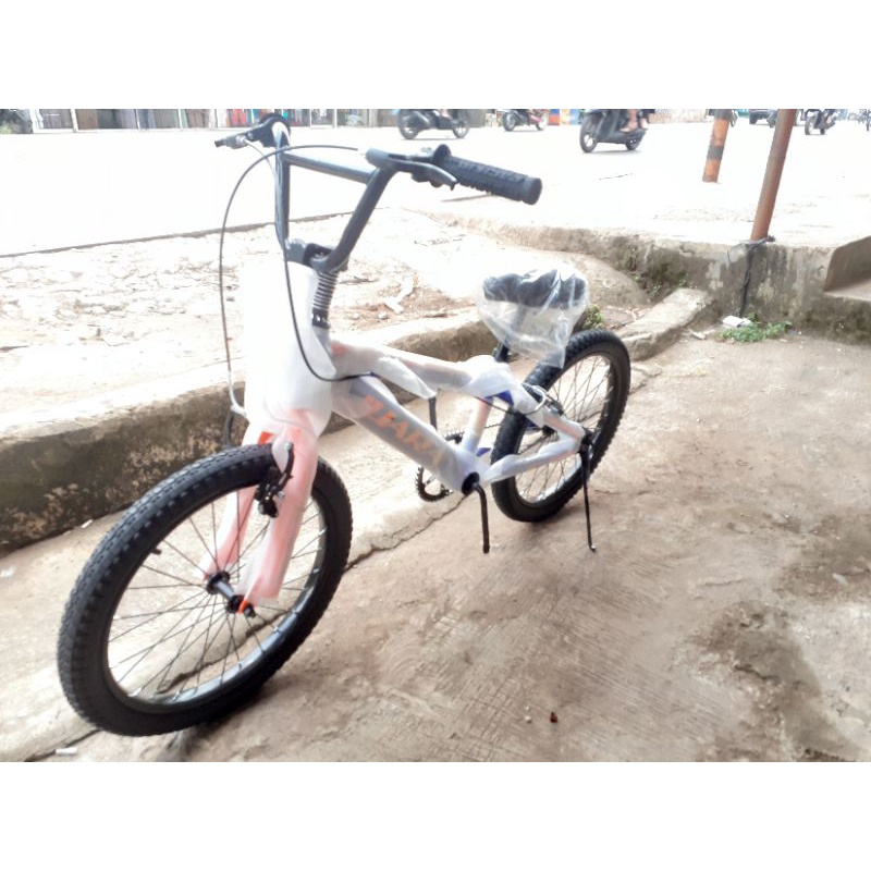 Sepeda BMX Anak 20 inch Juara Ban 2.40