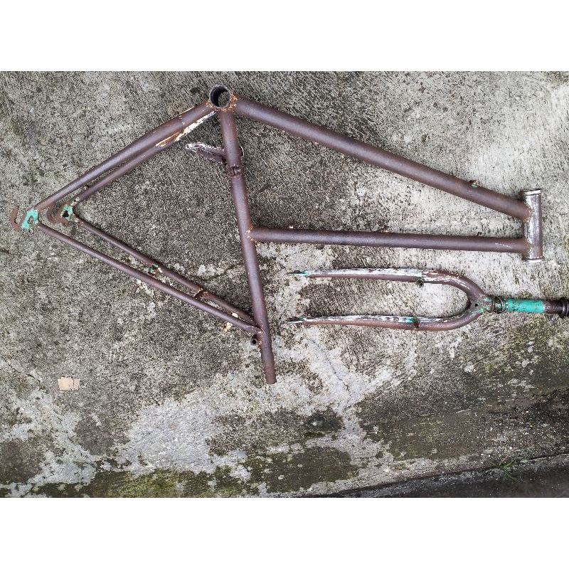 FRAME FORK SEPEDA FEDERAL WILD CAT ML40 SIZE 19.5 INCH BAN 26 NOMOR SERI ANGKA SEMUA 013001855 Lady