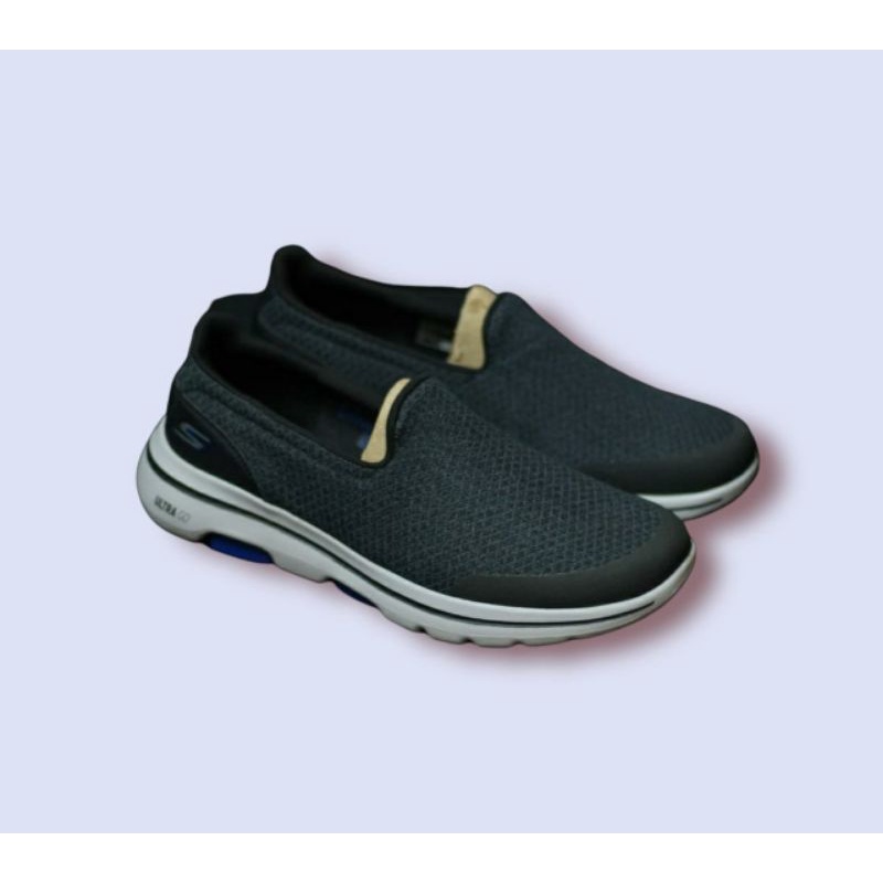 BIG SALE SEPATU SLIPON SKECHERS GO WALK 5 BLACK GREY ORIGINAL RESMI SPORT STATION