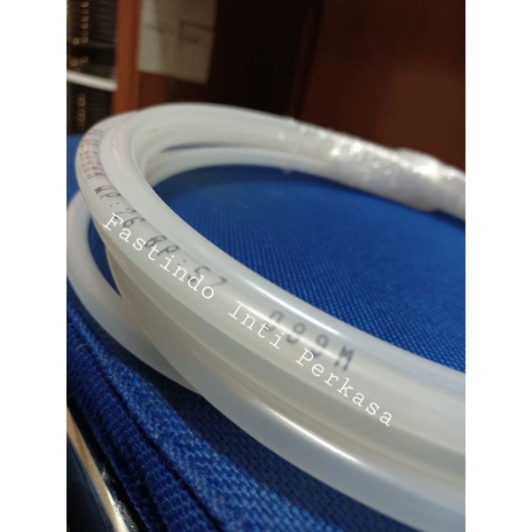 Selang Nylon 6 × 4 mm