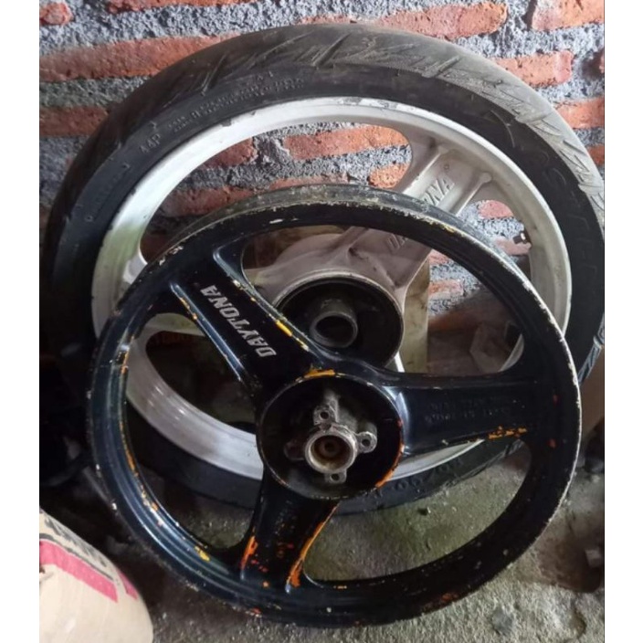 Velg daytona palang 3 ex suzuki