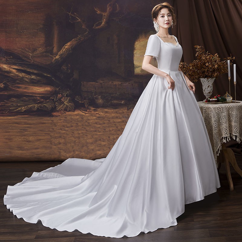 Import Wedding Dress Franch White Satin Long Tail Wedding Gown Bridal Party Dress