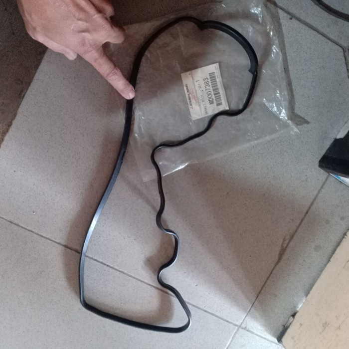 Gasket tutup klep L300 bensin