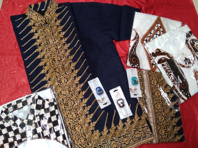 Batik Solo Setelan Sarung Kemeja Koko (free Gift)