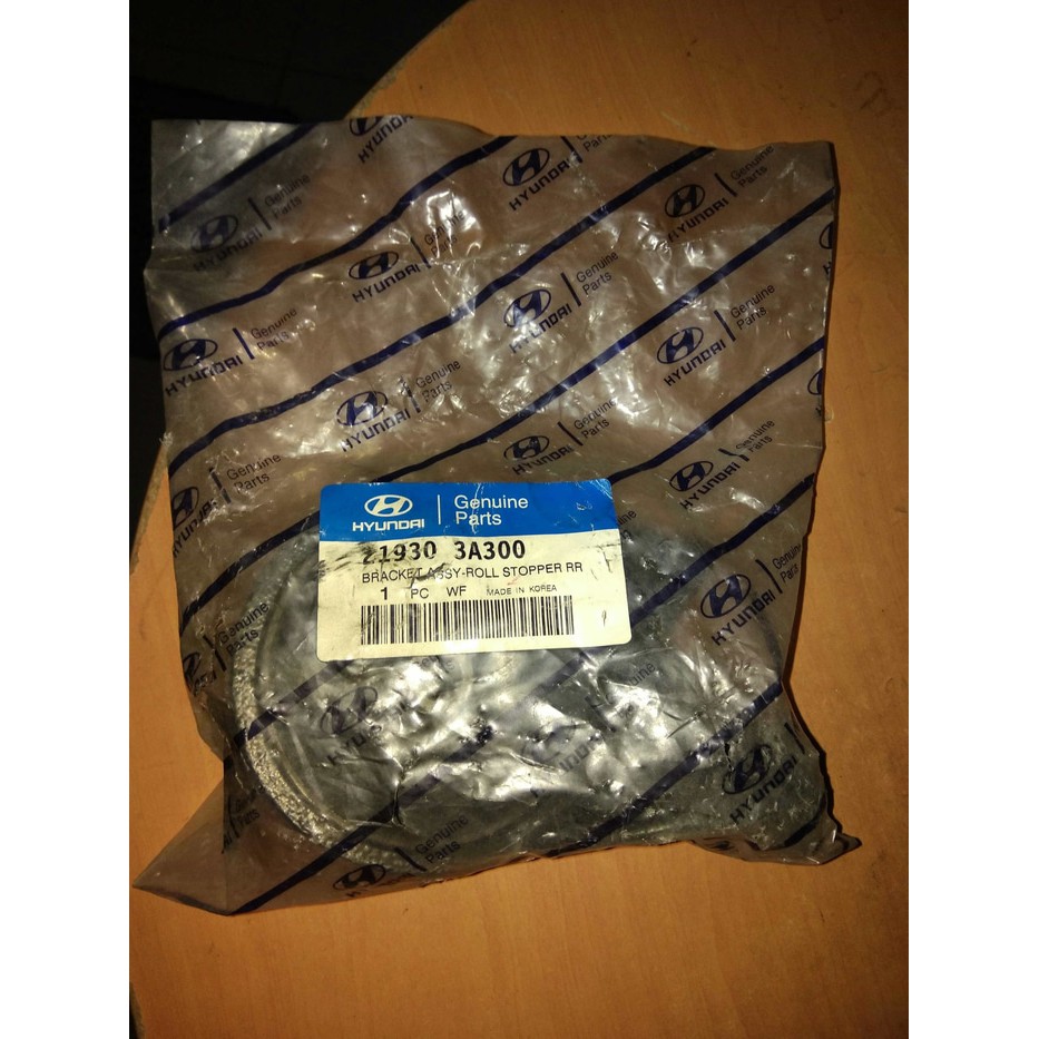 Engine mounting belakang hyundai trajet