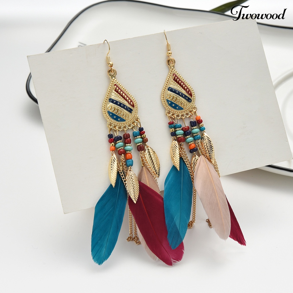 1 Pasang Anting Kait Panjang Aksen Manik-Manik Bulu Warna-Warni Gaya Retro Bohemian Untuk Pesta