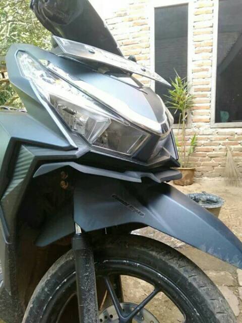 Aksesoris vario 150 / 125 Led Paket Hemat 2pcs Winglet &amp; Spakbor kolong vrio