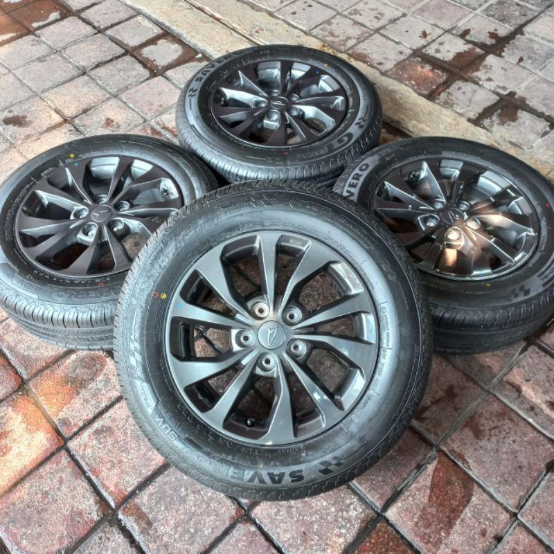 velg mobil bekas ring 16 untuk mobil terios plus ban kondisi 90% lubang baut 5x114