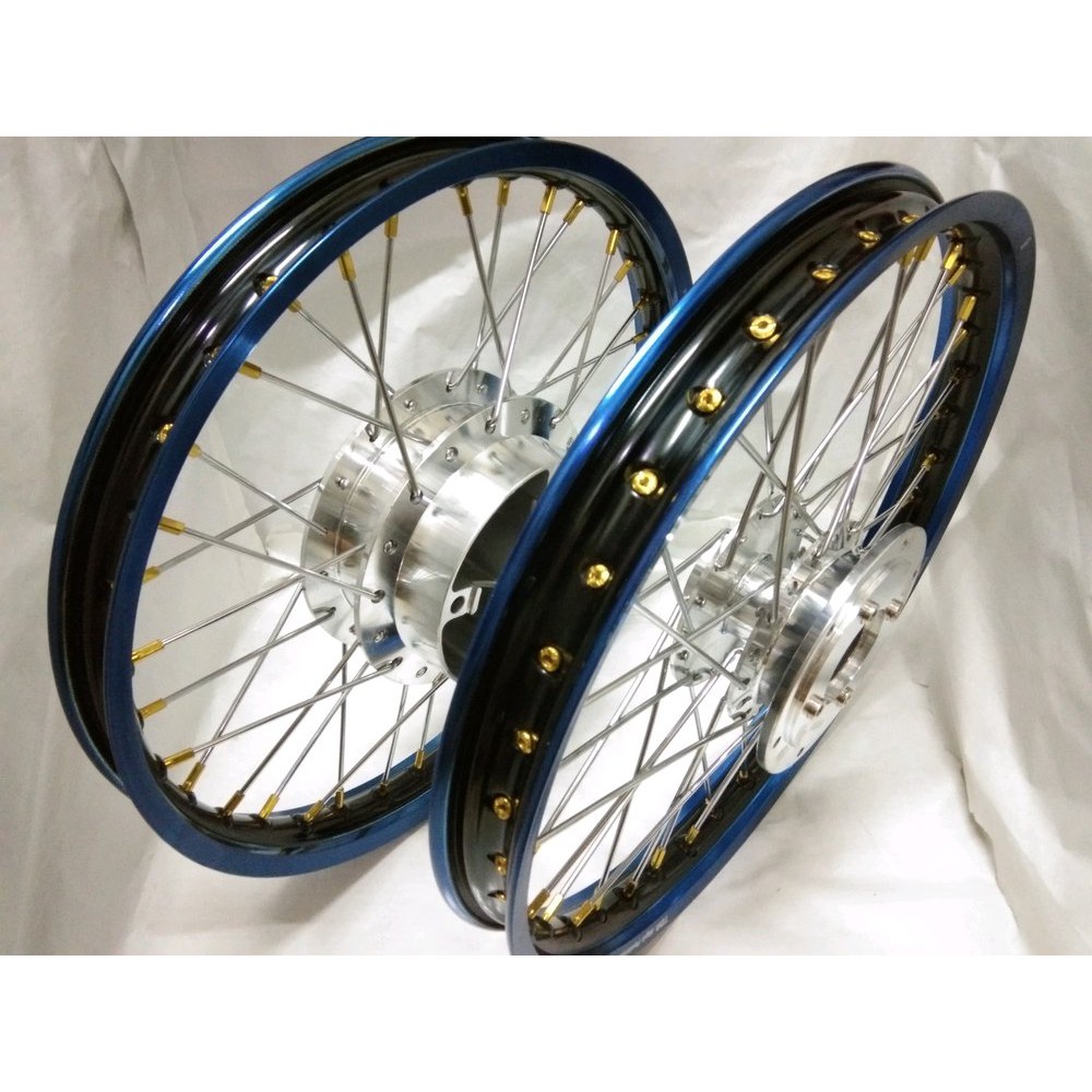 velg jari jari tromol sepaket ring 17 CB 150 R lama. CBR  cod 39