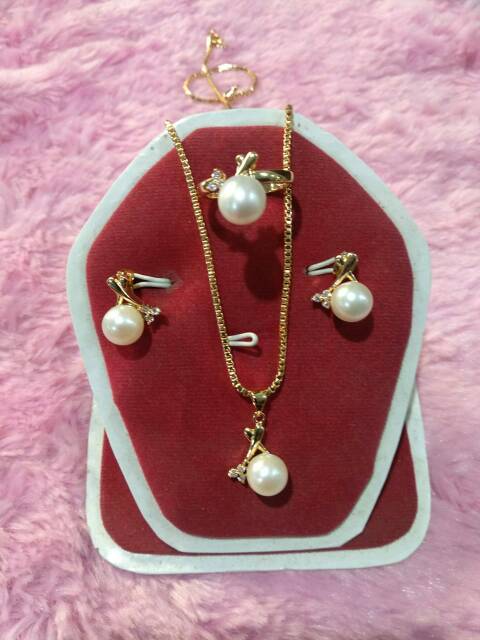 1 SET MUTIARA ASLI AIR LAUT BERSERTIFIKAT, MUTIARA ALAM LOMBOK, MURAH, KADO ULTAH WANITA