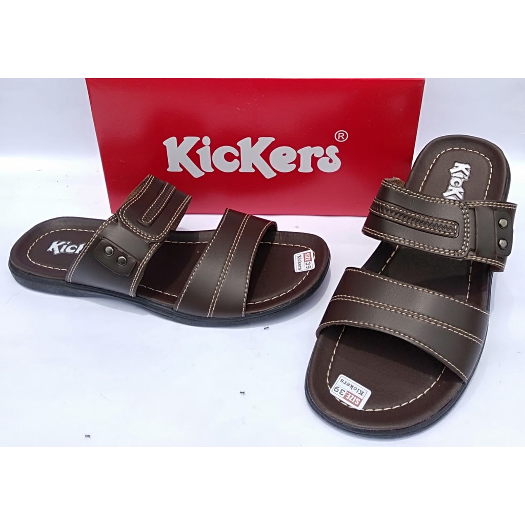 Sandal pria kickers selop kulit sintetis slide slop original casual kasual dewasa cowok terbaru murah keren kekinian berkualitas gratis ongkir COD