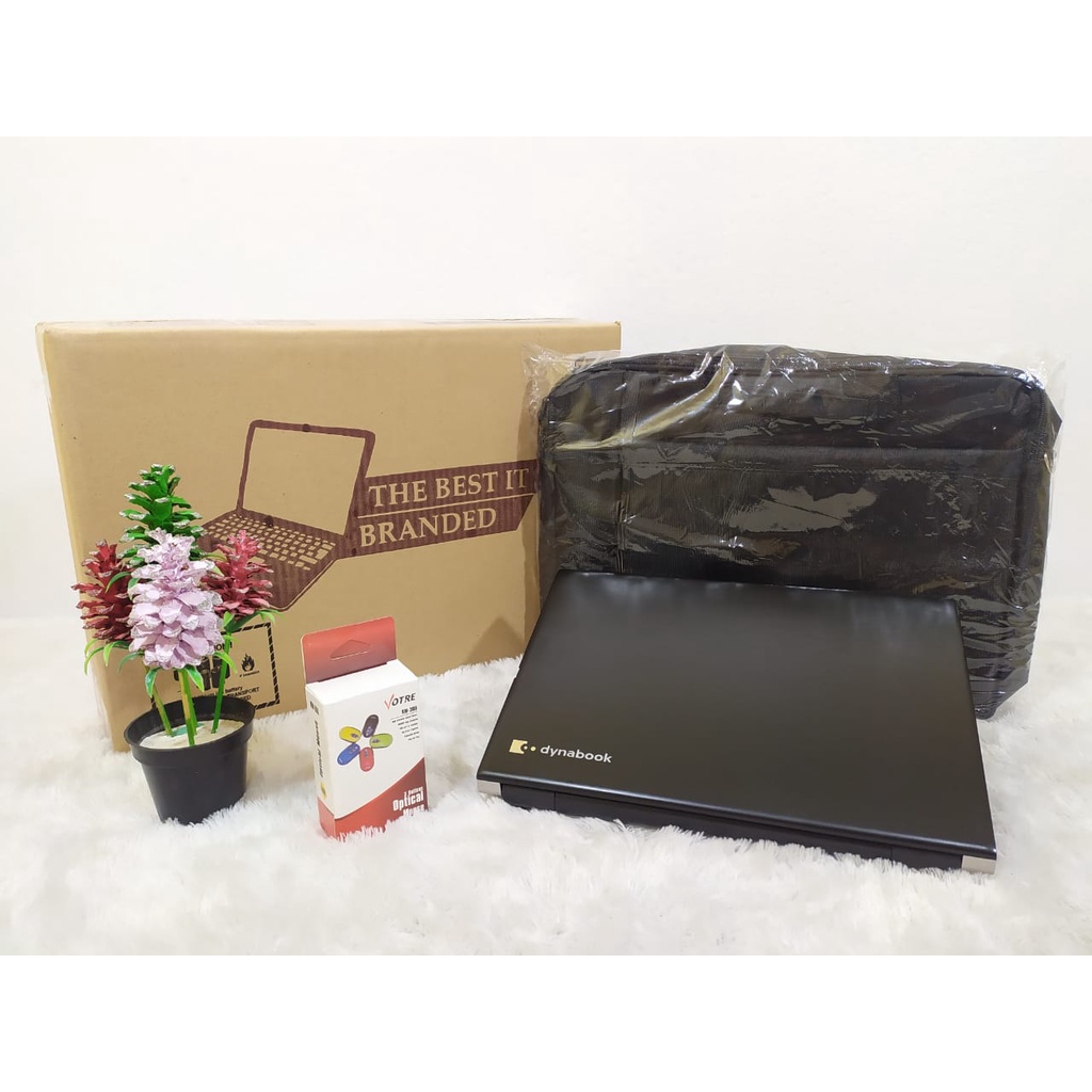 TOSHIBA DYNABOOK R734