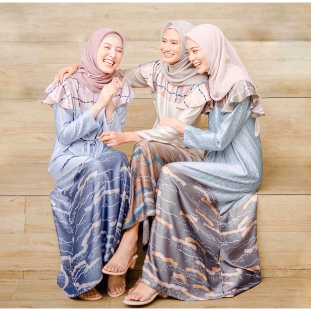 SOLD Negri Dress Vanilla Hijab