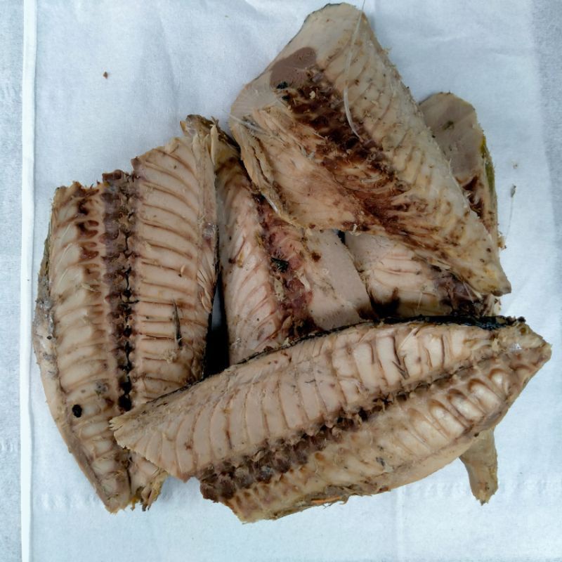 

Ikan Cue Tongkol Potongan / Pindang Cue / Ikan Cuek / Cue Balado