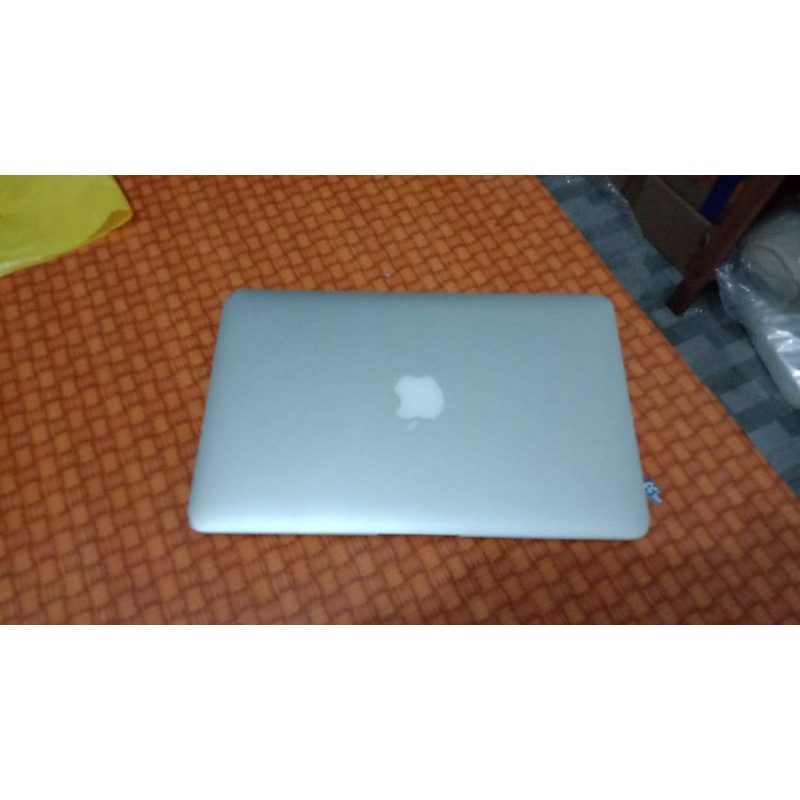 OBRAL..MC PRO RETINA 13 IN 2015..CORE I5..RAM 8GB..SSD 256 ..MULUSSS