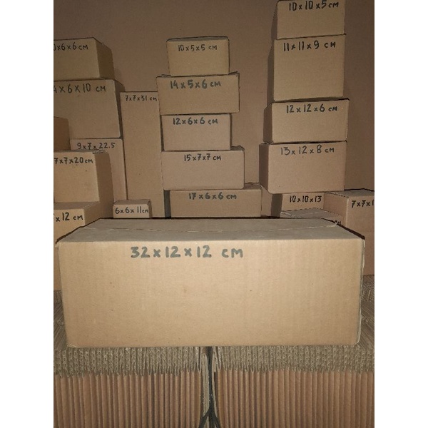 

Kardus 32x12x12 cm baru polos luar dalam