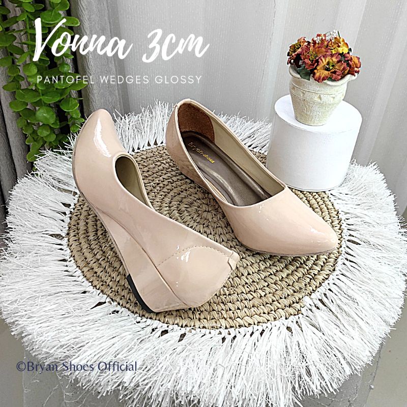 Bryan Vonna Pantofel Wedges 7cm 3cm Glossy Formal Kantor Kilap 36-40 41 42 43 Jumbo Oversize Bigsize