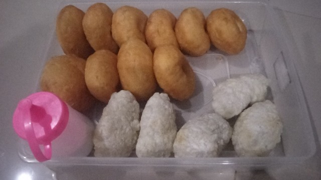 Kantong Kertas Gorengan Size M ( 100 Pcs )