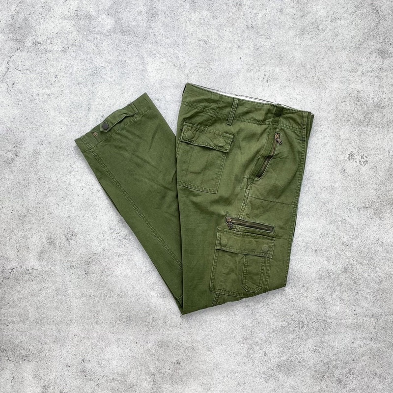 Eddie Bauer ripstop cargo longpants, straight fit