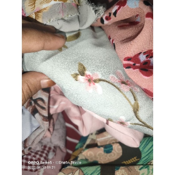 Kain kiloan murah mix motif/wolfis/wollycrep/bsw/ DLL/KAIN KILOAN MURAH MIX MOTIF