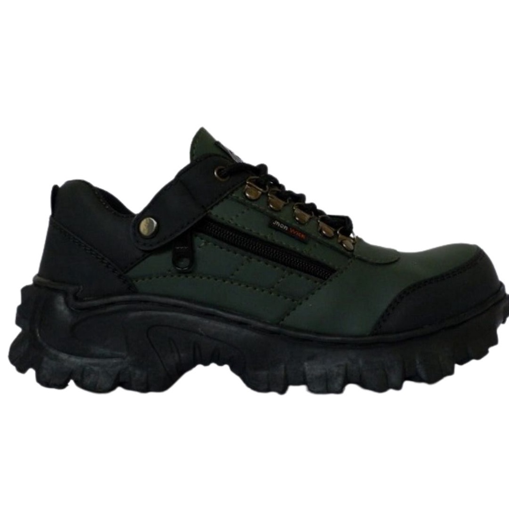 Sepatu Safety Boots / Sepatu Gunung Pria John Wick / Sepatu Hiking Pria