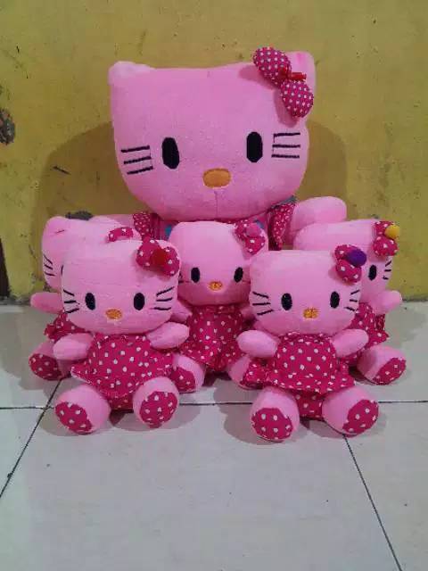 Boneka hello kitty beranak 6