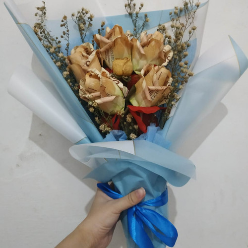 Jasa pembuatan buket bunga uang Zaman now