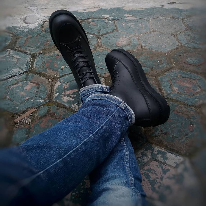 Lewis Full Black Big Size - Sepatu Sneaker Kulit Sapi Asli