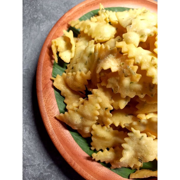 

KERIPIK BAWANG 250 GRAM