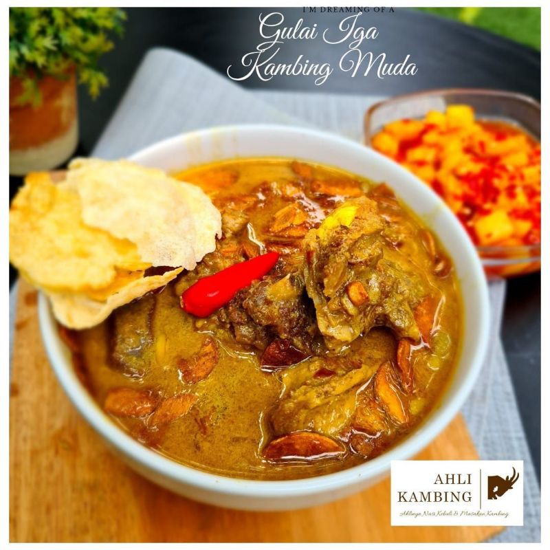 

Gulai iga kambing + Nasi Putih