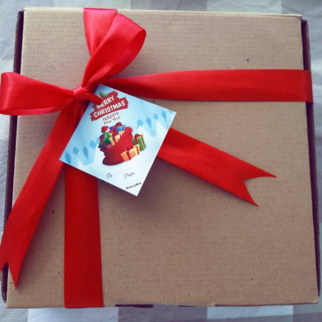 

Hampers Box // Parcel Paket Jajan Jadul Natal Tahun Baru//Idul Fitri//Ulang Tahun Free Gift Card