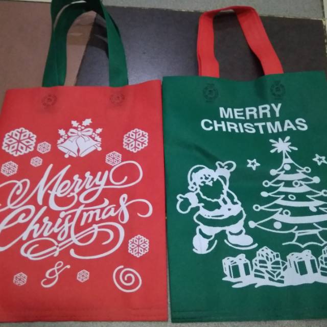 

Tas spunbond natalan /isi 12 pcs /terlaris dan murah /natalan