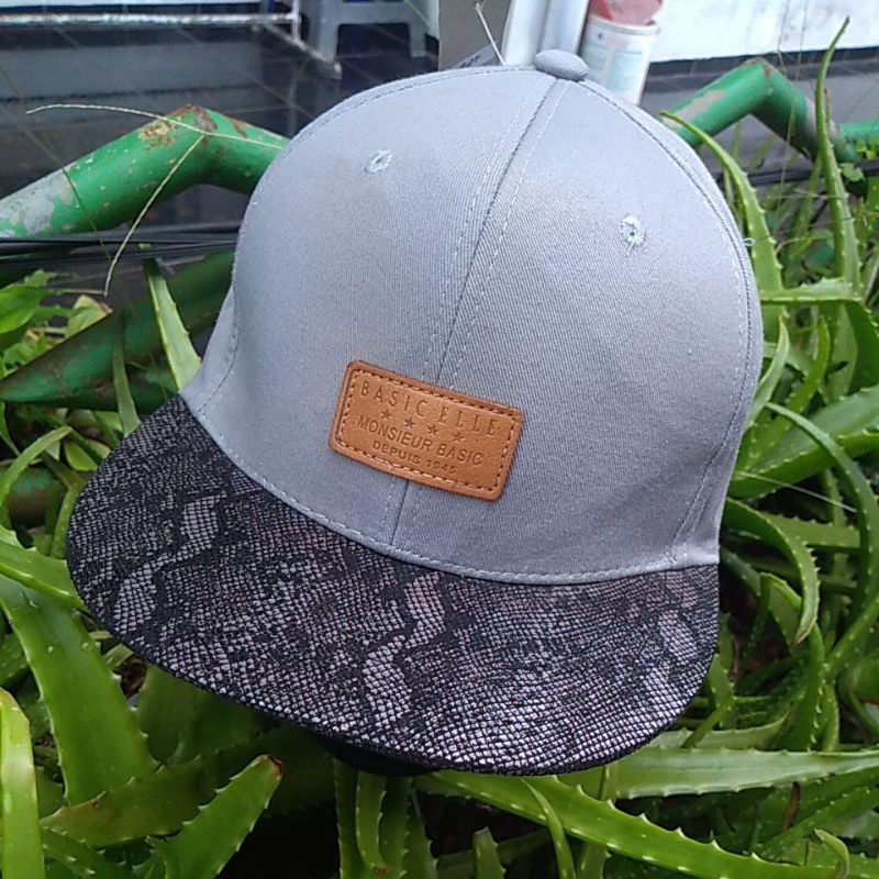 SNAPBACK SECOND BASIC ELLE