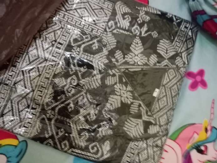 Kemeja Batik Lengan Panjang Pria Motif Anjani Prada