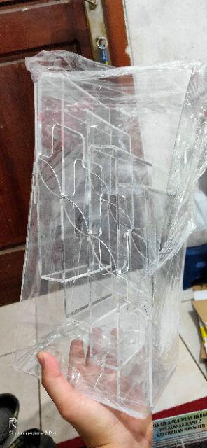 Qcrylic Tempat Brosur