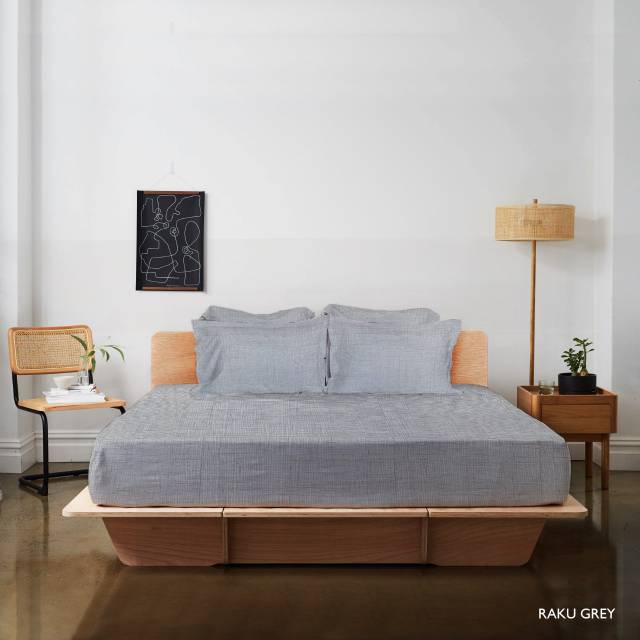 Sprei King Rabbit - Raku Grey