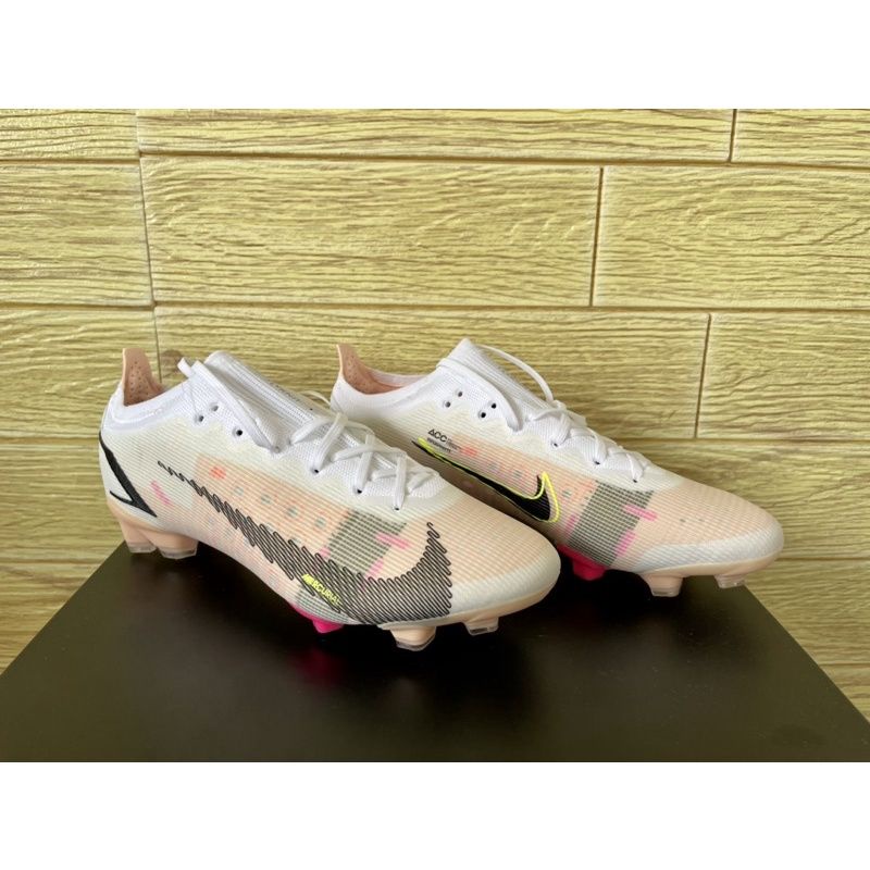 Sepatu Bola Nike Mercurial Vapor White Pink.