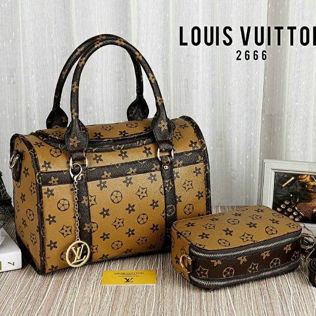 *Best Seller*
*2in1 set Snapshot Lv*

*Louis Vuitton Speedy Bag*
Seri : 2666