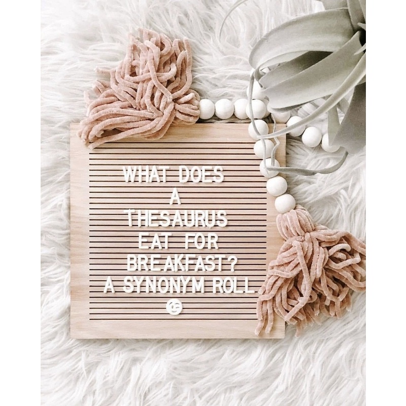 PAPAN NAMA BAYI/ LETTER BOARD Felt Letter Board White letter board- [include standing kayu + satu set huruf angka] 25x25cm fullset