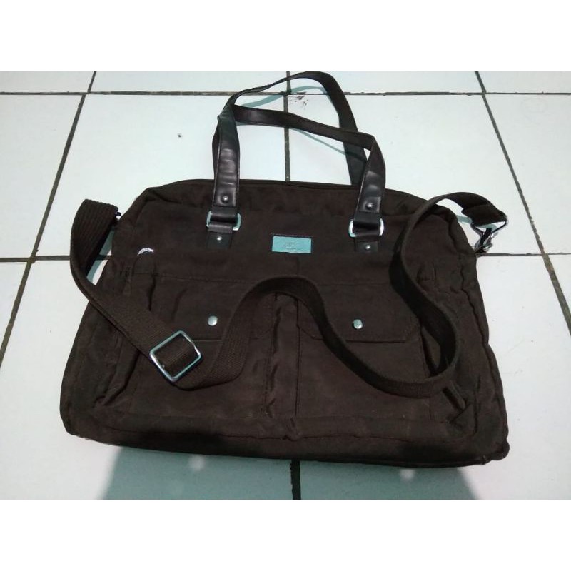 Tas jinjing /selempang wanita preloved merk Elizabeth